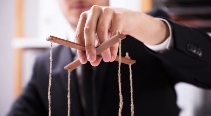 manipulation gaslighting